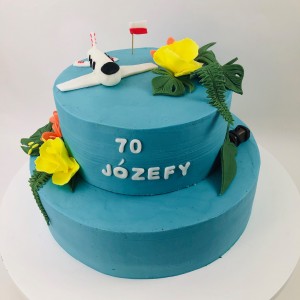 Niebieski tort urodzinowy